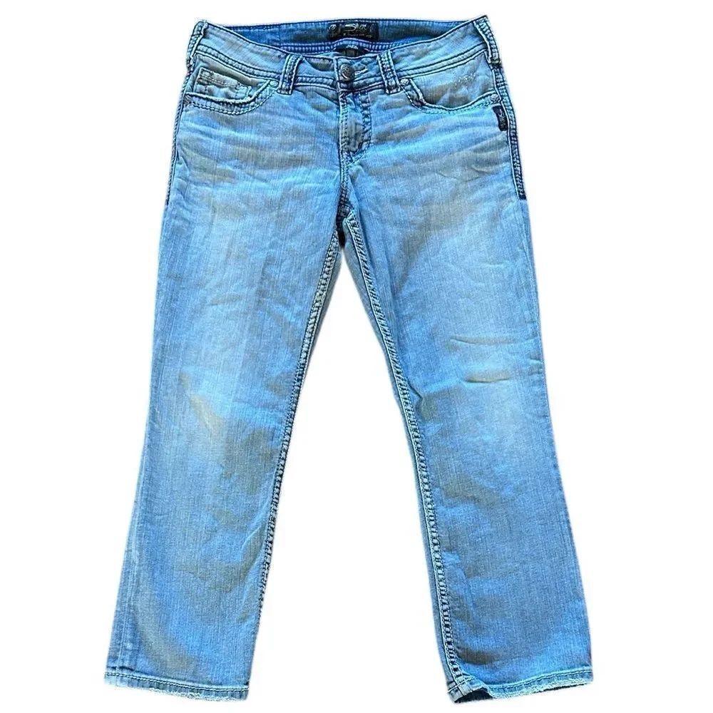 Silver Suki Light Wash Capris